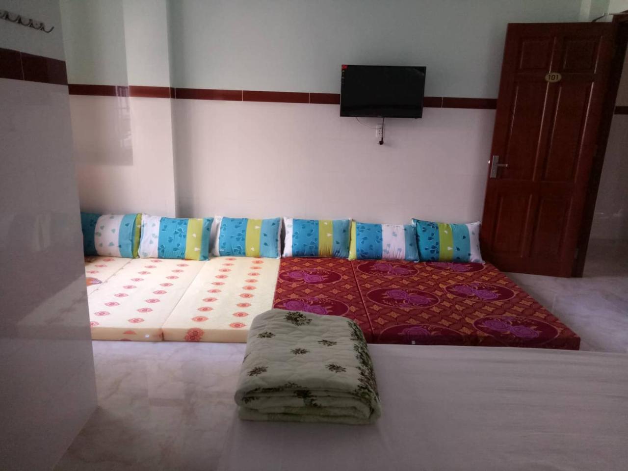 Hoang Minh 846 Hostel فونج تاو المظهر الخارجي الصورة